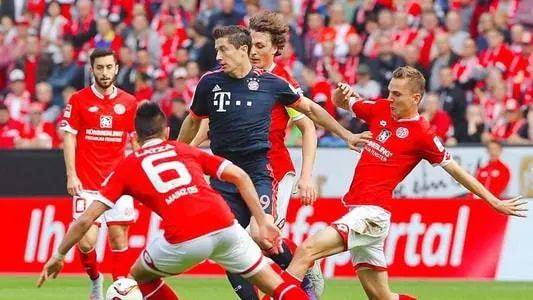 Kaiyun Sports-包含皇家马德里赛后单刀错失今晨门兴格拉德巴赫调整名单以备欧超杯，孙颖莎怒砍52分瞬间刷屏的词条