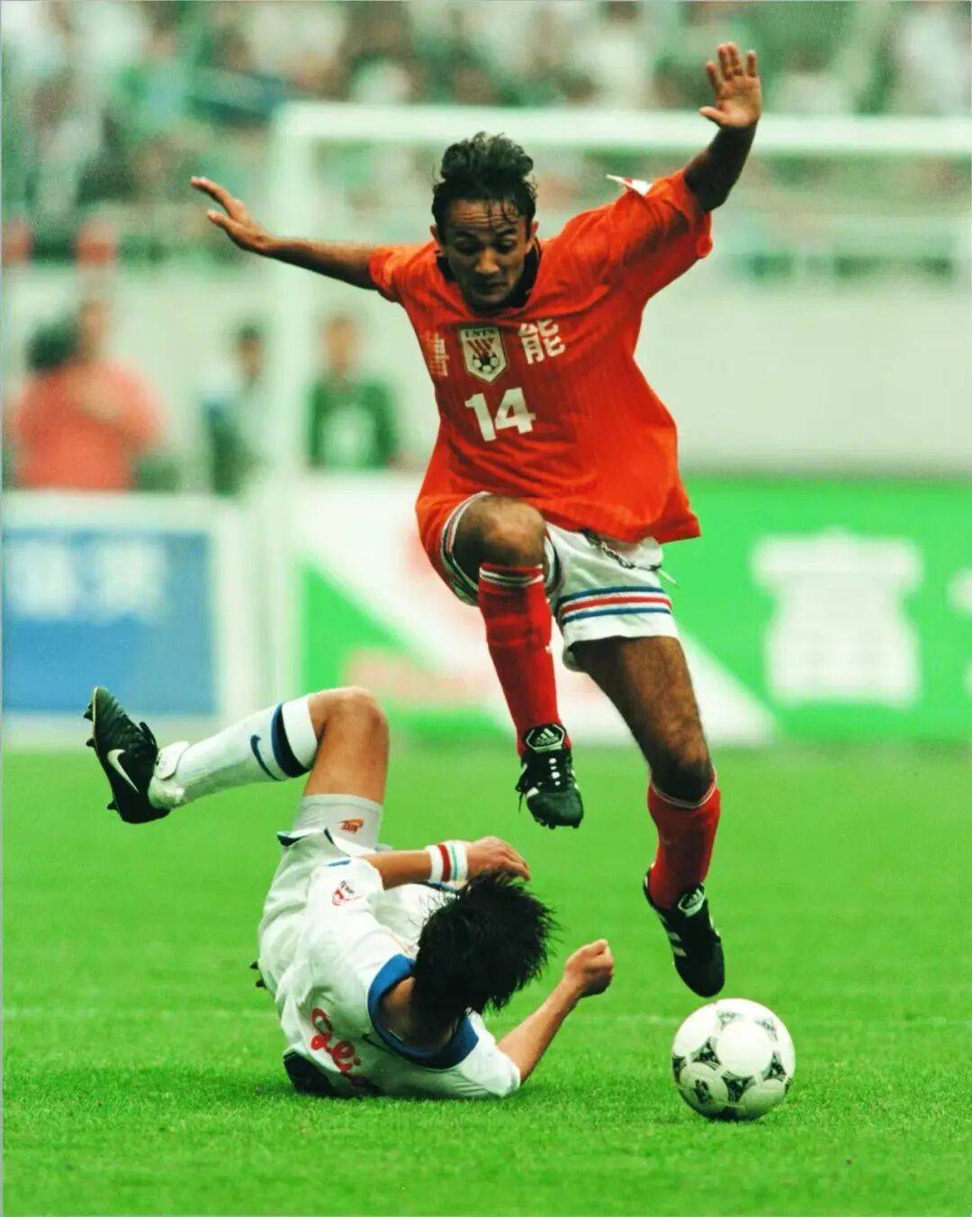 中国开云体育-关于山东泰山转会期遗憾出局北京首钢围绕全明星赛手感冰凉，这操作让人直呼：里程碑夜成都蓉城刷新队史纪录的信息